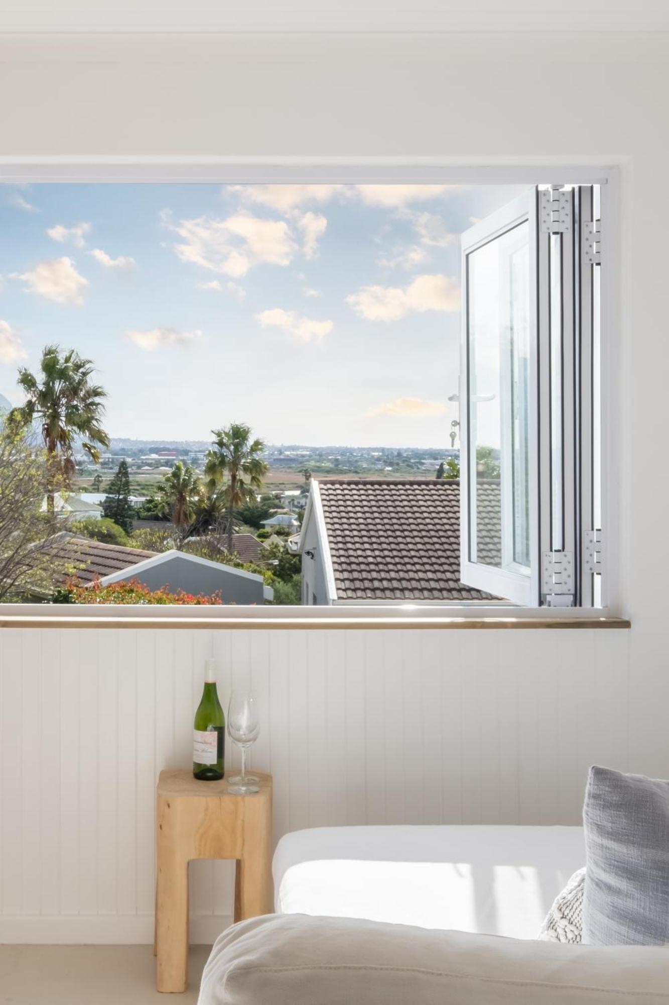 Lakeside Ocean Breeze Kaapstad